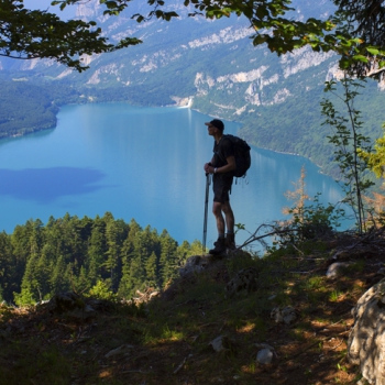 Utsikt längs vandringsleden ovanför Lago di Molveno